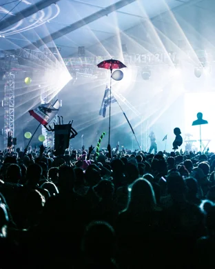 Live concert by Frank Turner and The Sleeping Souls, Skinny Lister & Beans On Toast